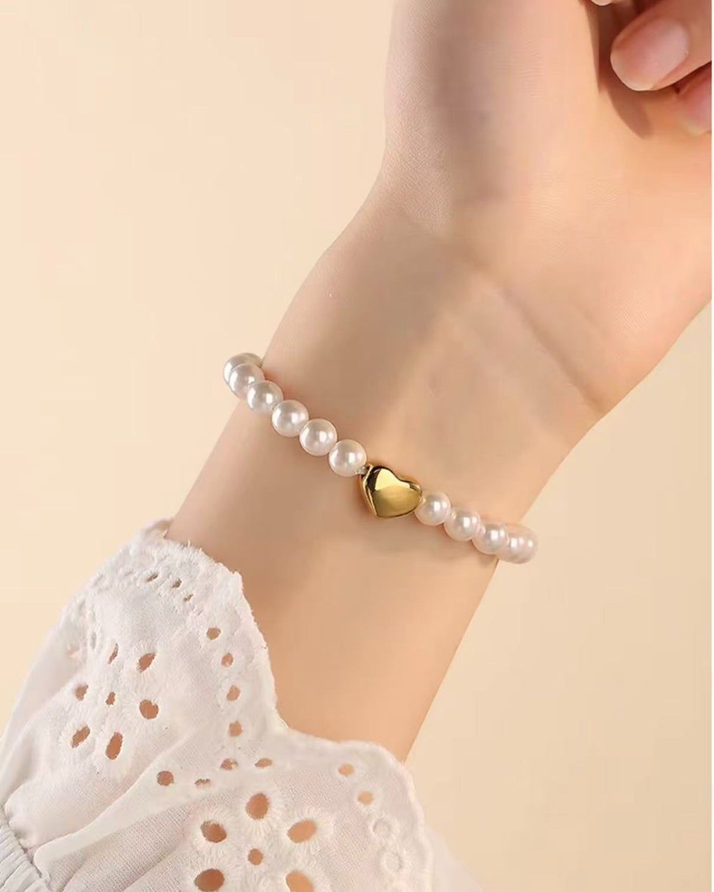 Auric Heart Pearl Bracelet