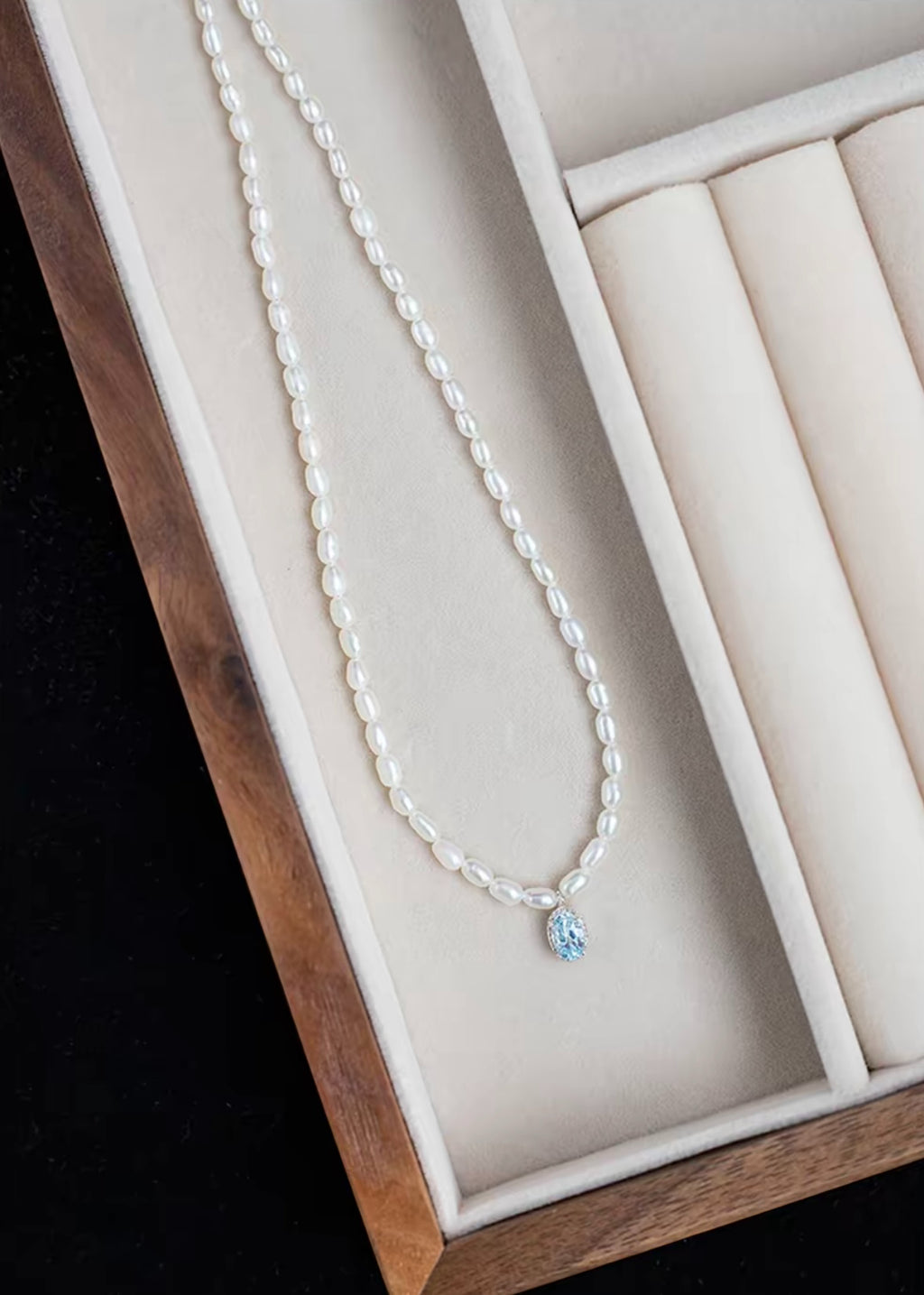 Moonlight Sea Ripple Pearl Necklace