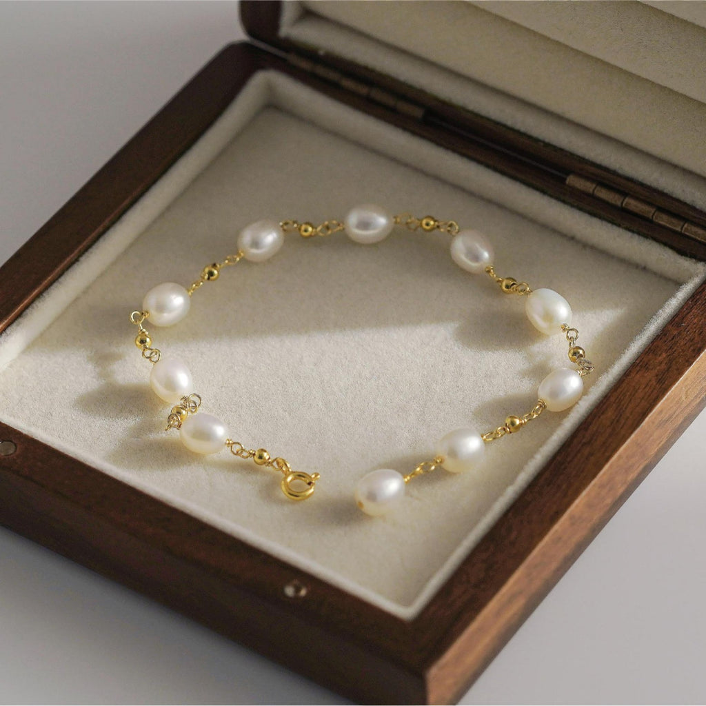 French Muse Freshwater Pearl Bracelet