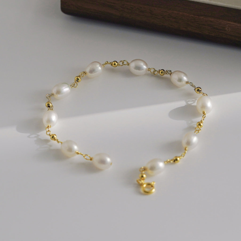 French Muse Freshwater Pearl Bracelet